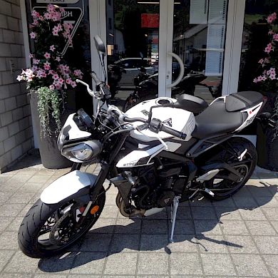 AKTION STREET TRIPLE 765 R