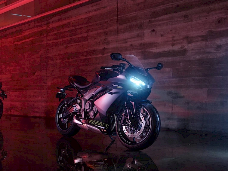 DAYTONA 660